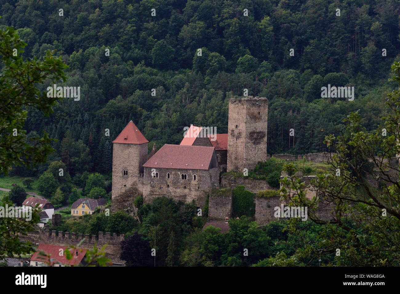 Hardegg, bassa Austria, Austria. Il Parco Nazionale di Thayatal, insieme al parco ceco Národní Podyjí Foto Stock