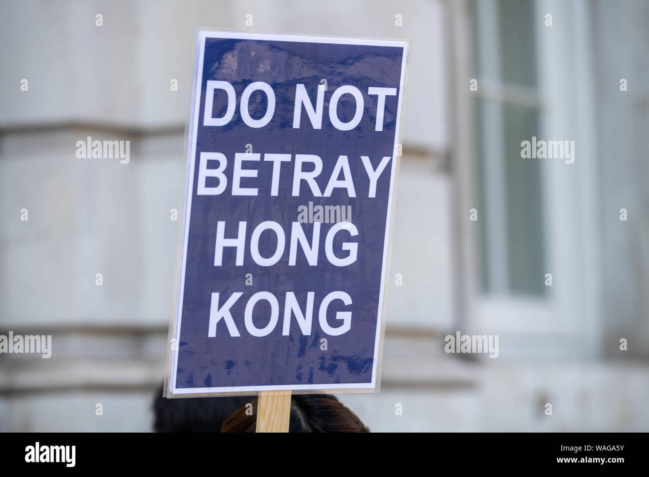 Londra 20 agosto 2019 Pro la democrazia di Hong Kong dimostranti fuori dal Cabinet Office in Whitehall London Credit Ian DavidsonAlamy Live News Foto Stock