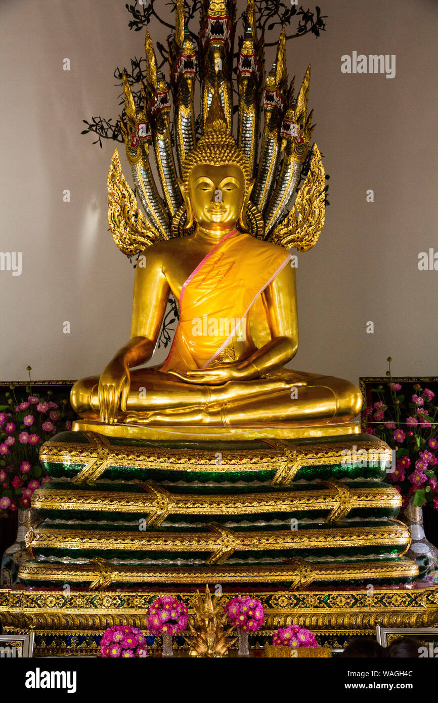 Statuto del Buddha, Bangkok, Thailandia Foto Stock