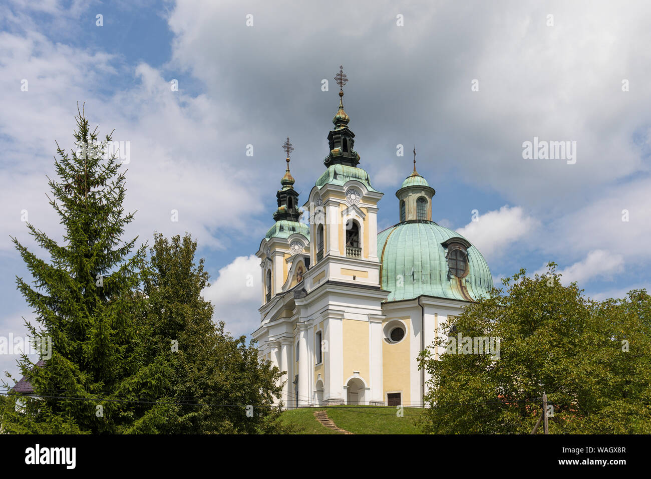 Chiesa di Sant'Anna al di sopra del villaggio di Tunjice vicino a Kamnik, Slovenia Foto Stock