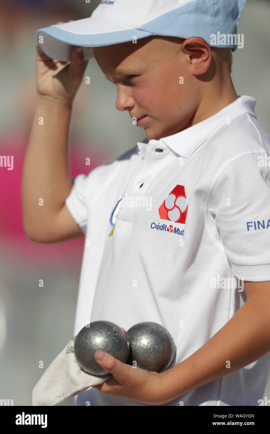 Durante il mese di luglio sono effettuate il più grande del mondo di torneo di bocce gioco di Provenza a Marsiglia in Francia. Più di 12.000 giocatori Foto Stock