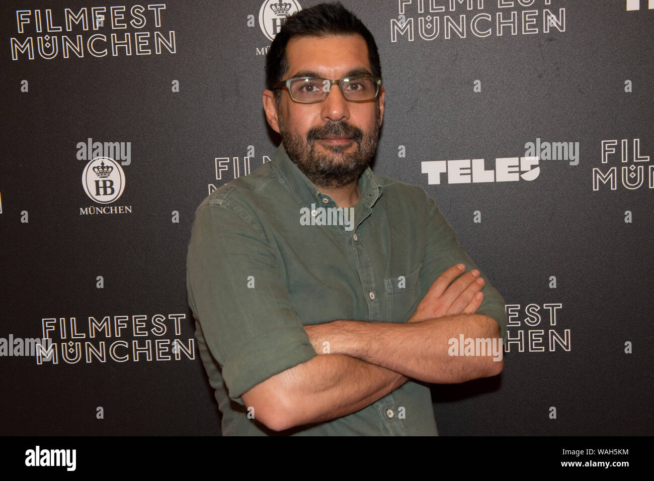 Direttore Mahmut Fazil Coşkun visto prima la proiezione del suo film l'annuncio al Filmfest München 2019 Foto Stock