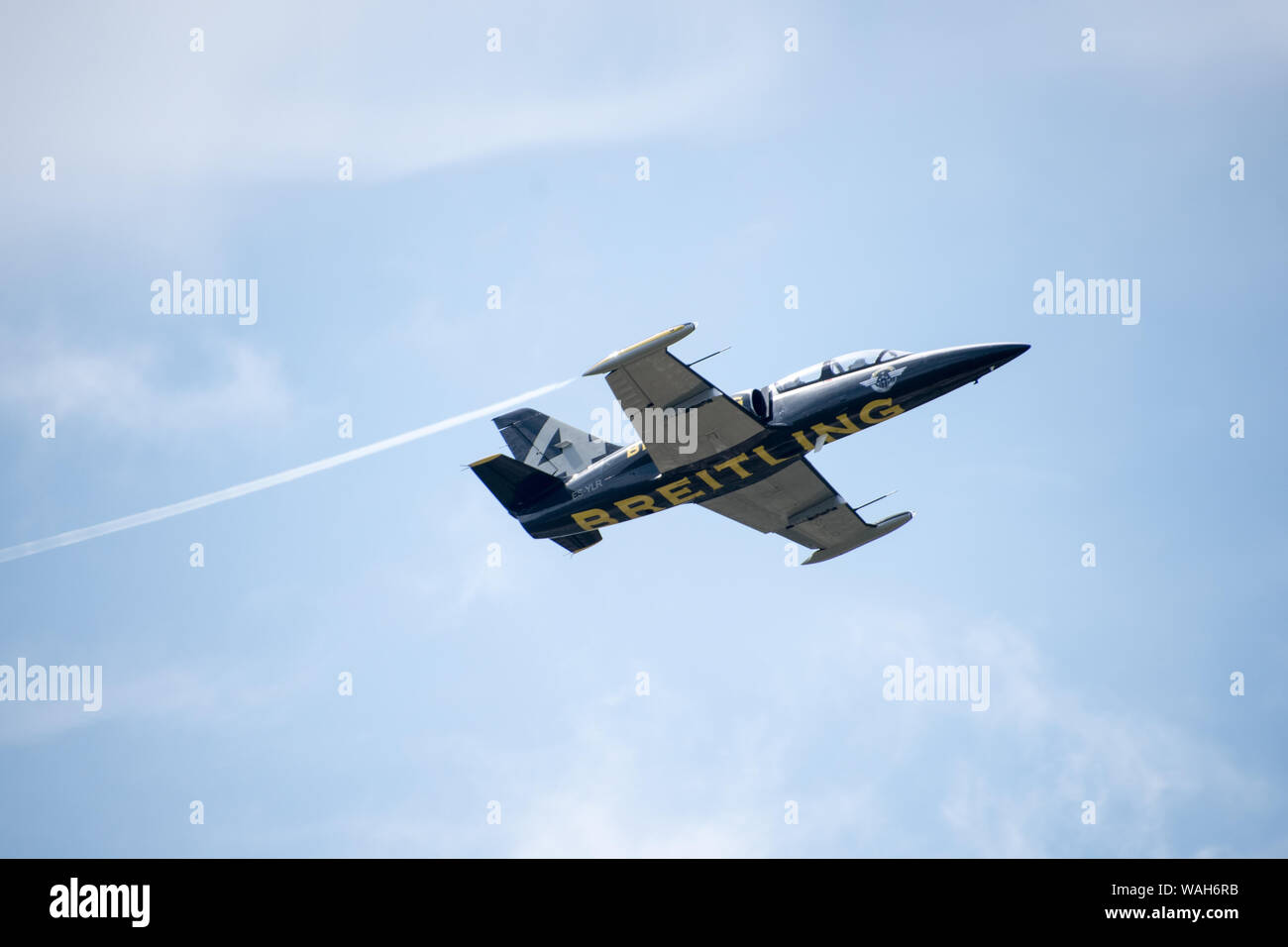 Singolo getto Breitling sul display in aria Foto Stock
