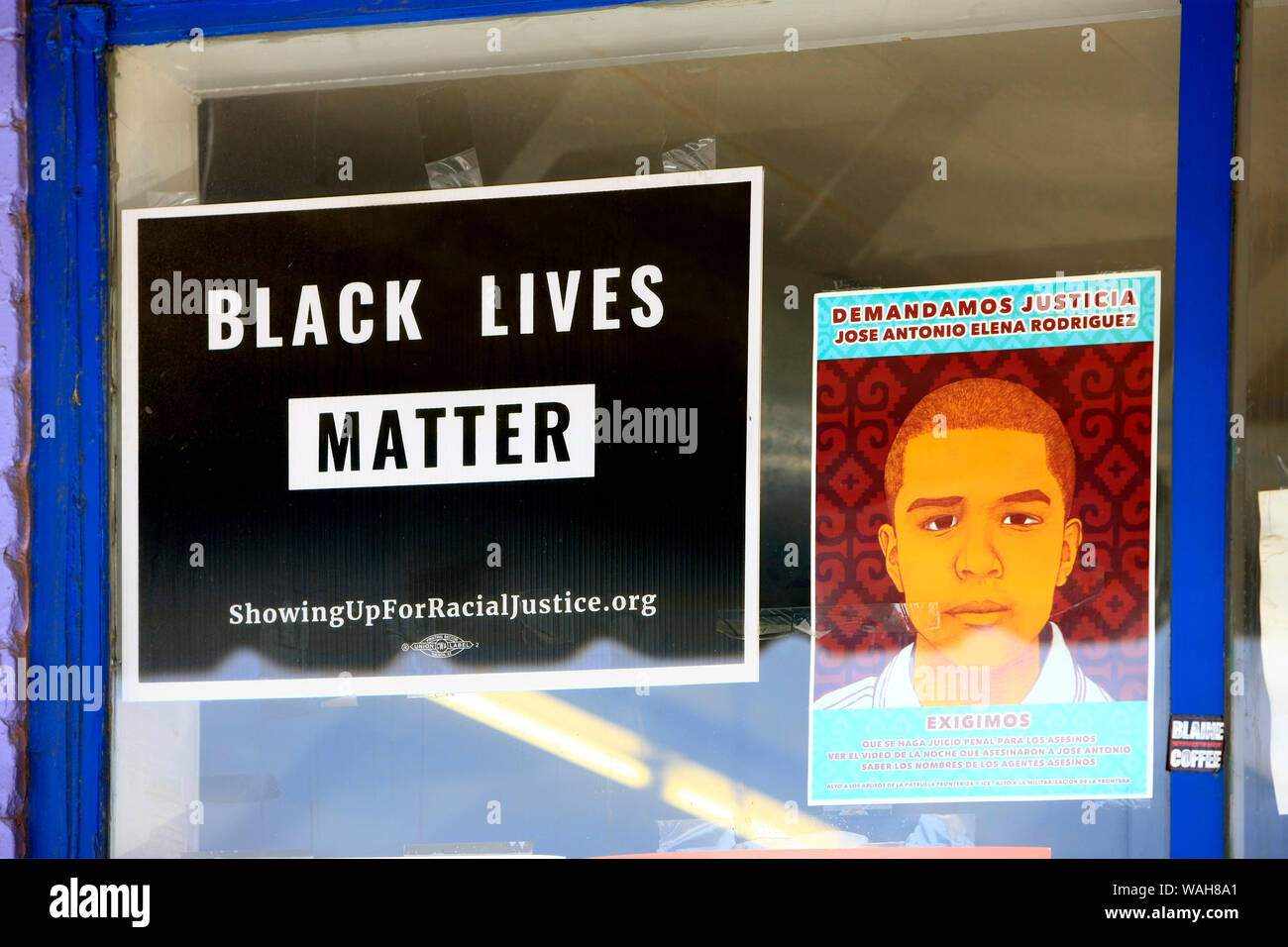 Nero vive questione poster in una vetrina di un negozio sulla quarta Avenue in Tucson AZ Foto Stock