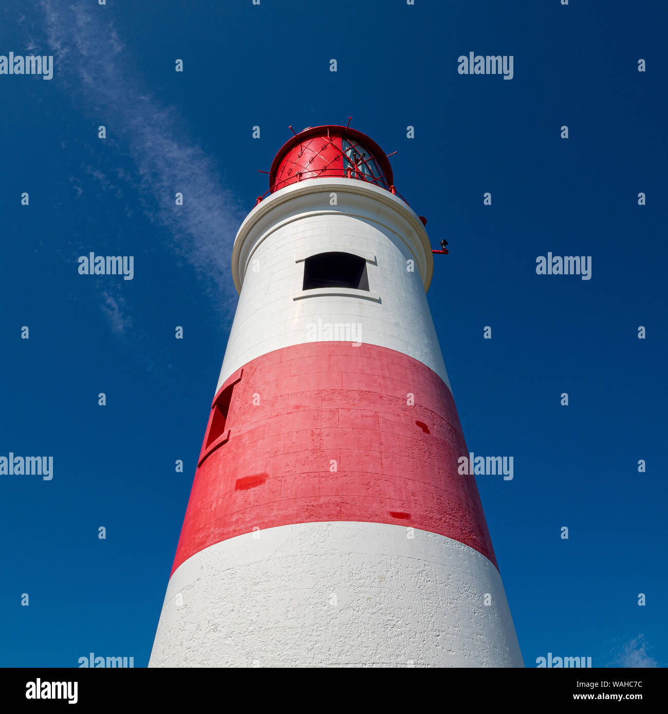 Sunuter Lighthouse nel villaggio di Marsden, South Shields, Tyne & Wear, Regno Unito. Foto Stock