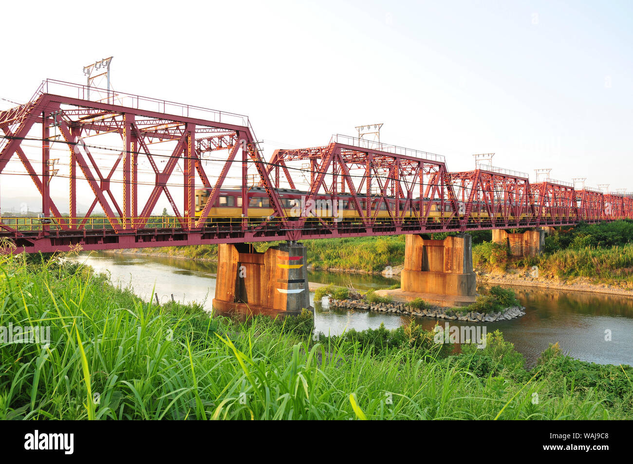Limited Express sul ponte di ferro Foto Stock