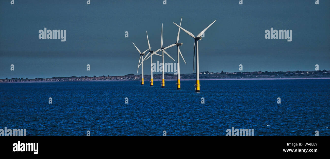 Estuario del Tamigi, il più grande del mondo di vento che si trova nell'estuario del Tamigi. Foto Stock