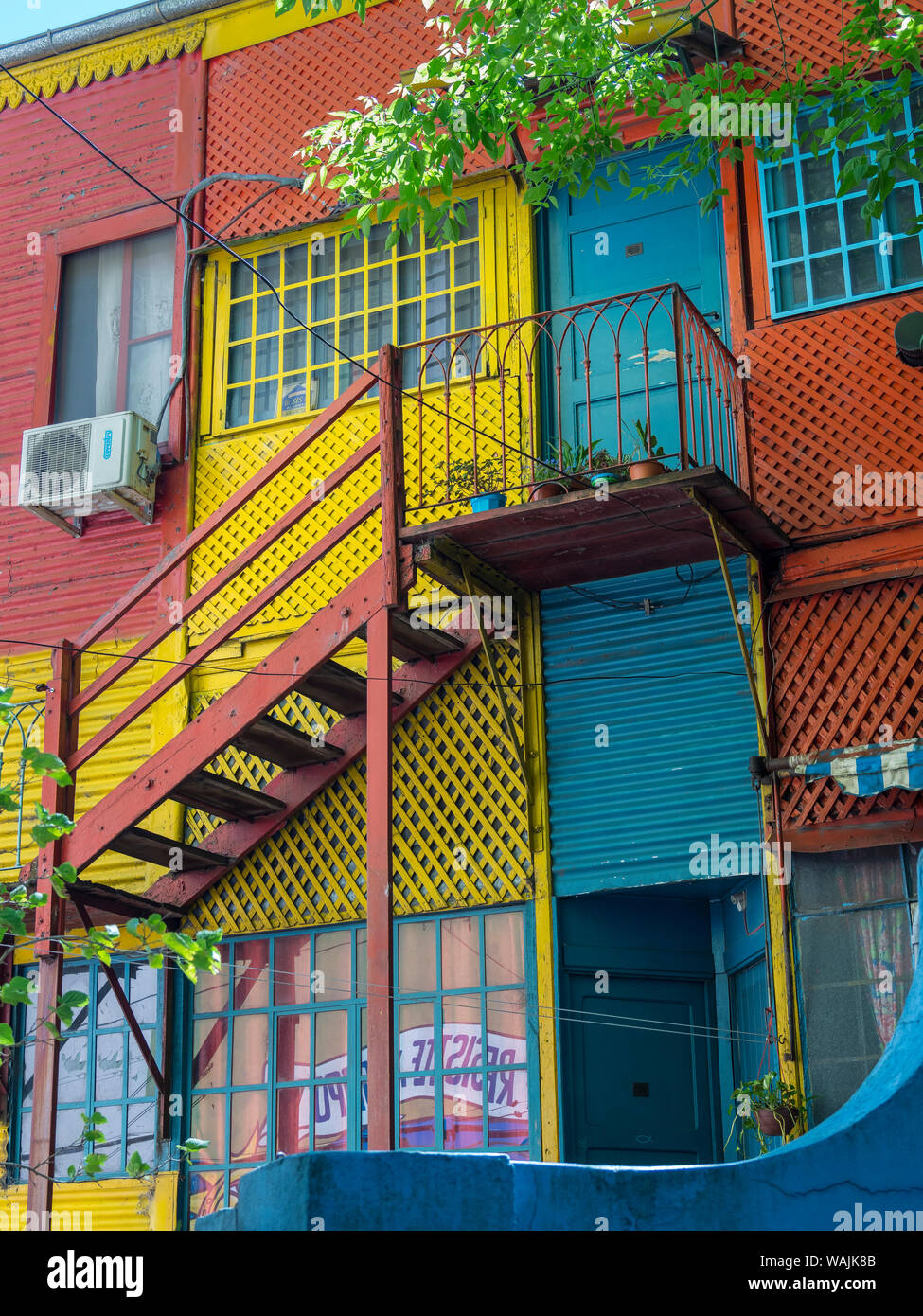 La Boca, questo quartiere è una delle attrazioni principali di Buenos Aires, capitale dell'Argentina. Caminito, La via del Tango. Foto Stock