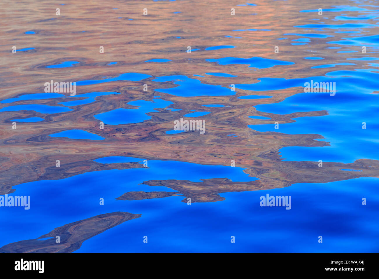Scogliere e Riva sulla riva sud di Lanai, Kaunoe'U, Hawaii, STATI UNITI D'AMERICA Foto Stock