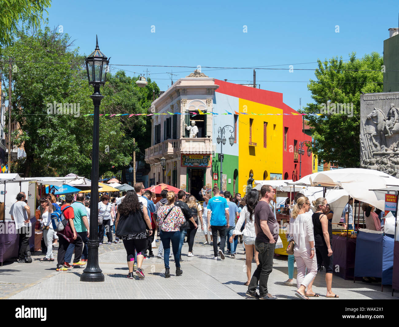 La figura del Papa Franziskus vicino Caminito Street. Sud America, Buenos Aires, Argentina. (Solo uso editoriale) Foto Stock