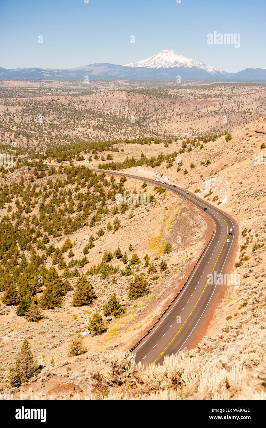 Autostrada 97 Road scenic vicino a Madras, Eastern Oregon, Stati Uniti d'America Foto Stock