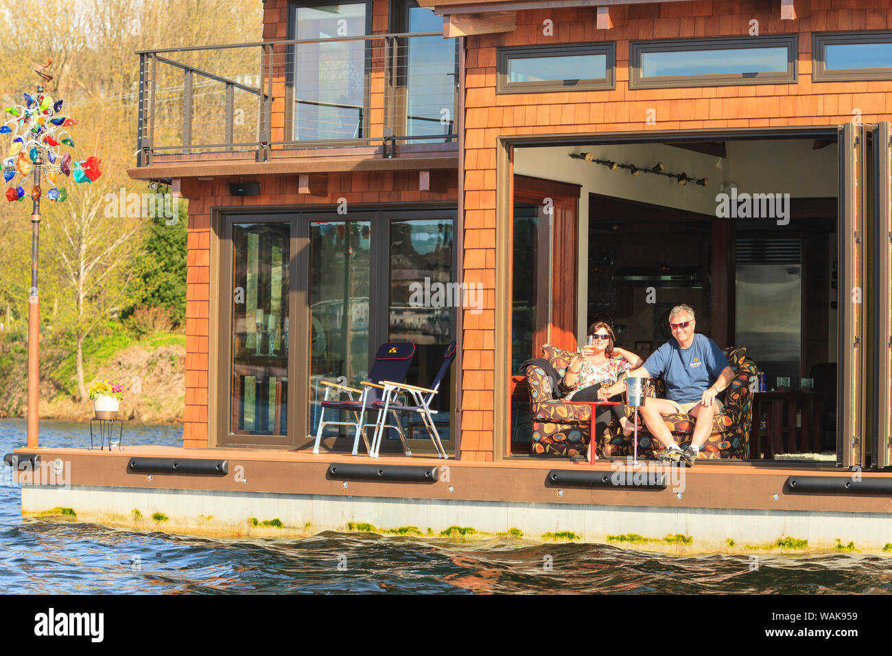 Matura sul Lago Union houseboat, Seattle, nello Stato di Washington, USA (MR, PR) Foto Stock