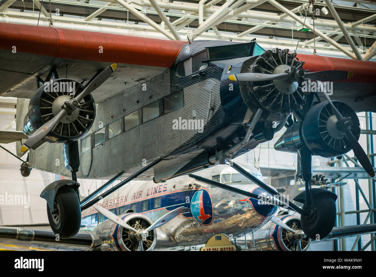 Stati Uniti d'America, Washington D.C. Museo Nazionale dell'aria e dello spazio, pionieri del volo, 1930 Ford Trimotor aereo di linea (solo uso editoriale) Foto Stock