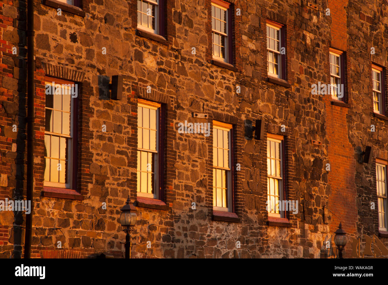 Stati Uniti d'America, Georgia, Savannah. Edificio lungo di Savannah Historic waterfront. Foto Stock
