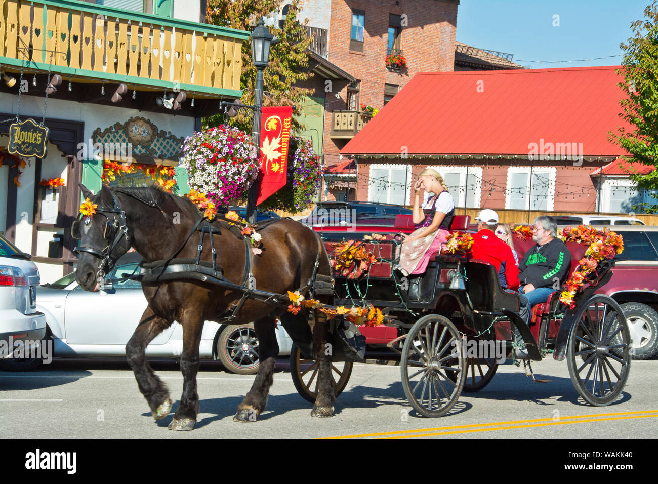 Cavallo e Carrozza, Leavenworth, villaggio bavarese, nello Stato di Washington, USA Foto Stock