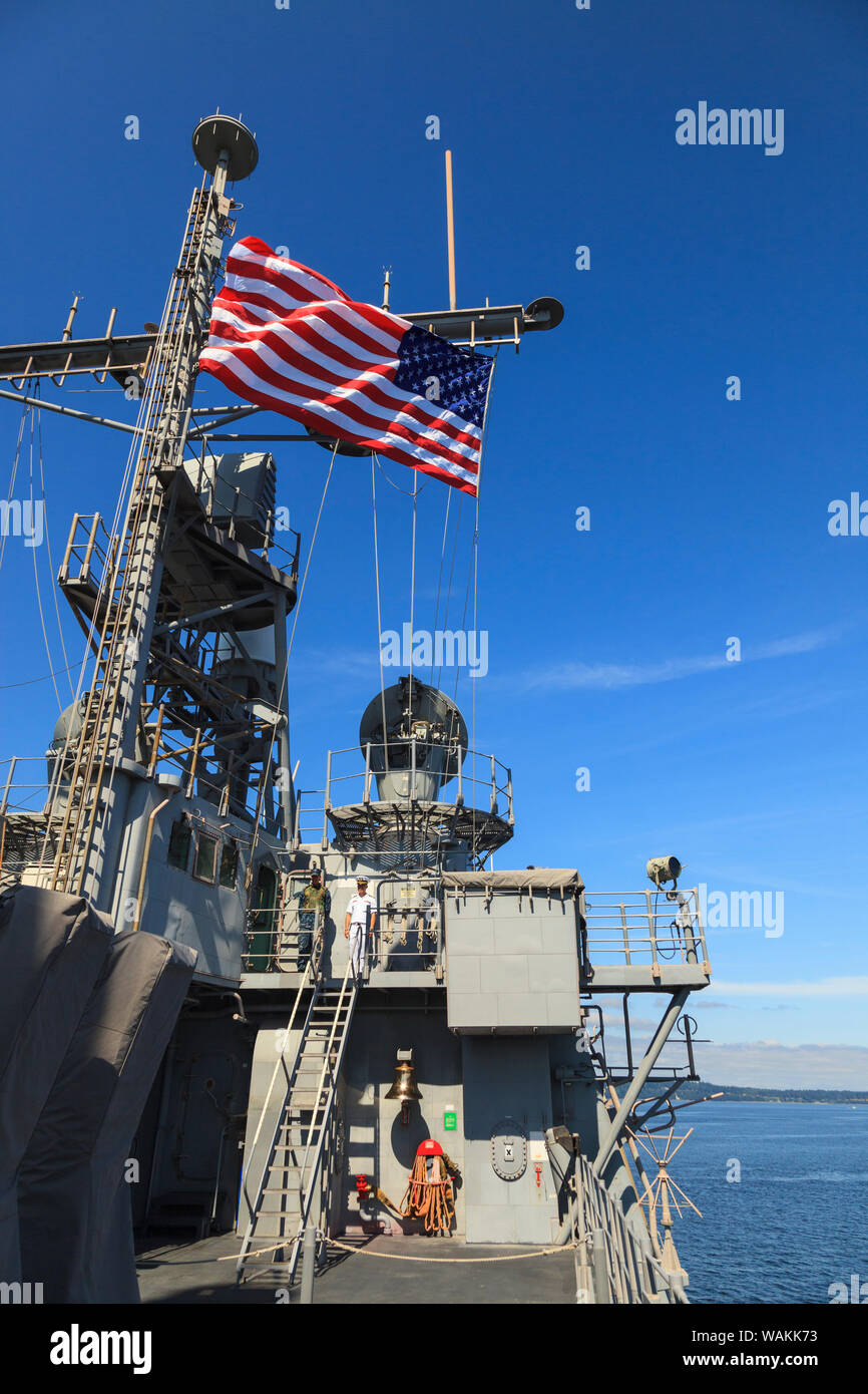 Escursione a bordo della USS Bunker Hill (CG 52) Missile cruiser, Seafair celebrazione. Sfilata di navi durante la settimana della flotta, della Baia di Elliott, Seattle, nello Stato di Washington, USA (solo uso editoriale) Foto Stock