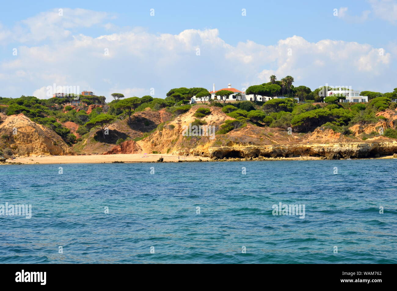 La spiaggia di Santa Eulália, Albufeira Algarve estate Foto Stock