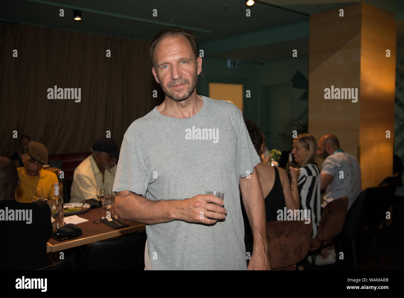 Il regista Ralph Fiennes partecipa alla reception Lunchbox durante il Filmfest München Il 1 luglio 2019 Foto Stock