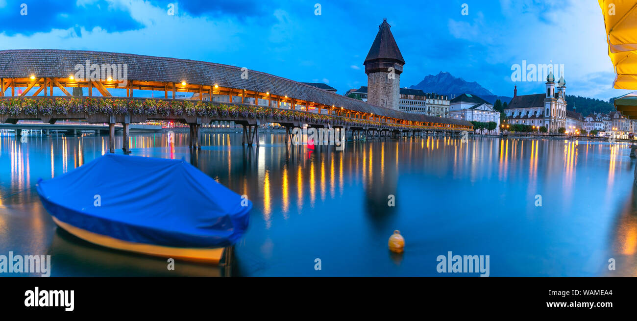 Lucerna in serata, Svizzera Foto Stock