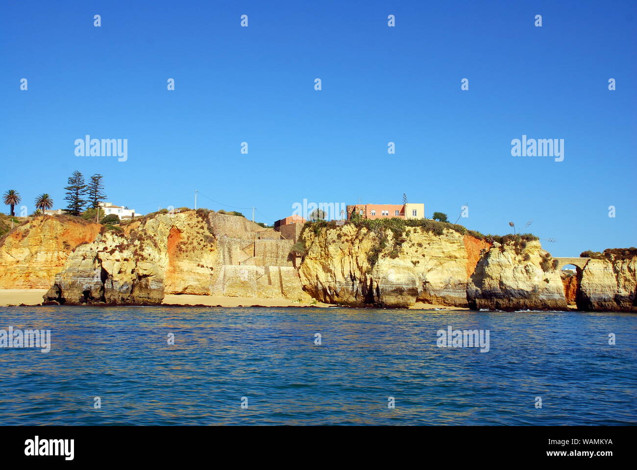 Spiaggia Pinhão a Lagos nell' Algarve Portogallo Foto Stock