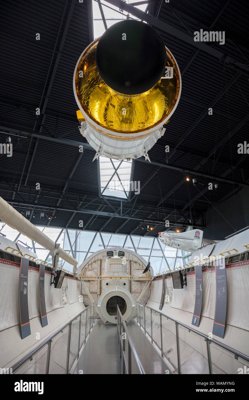 La NASA fusoliera completa Trainer e Boeing inerziale stadio superiore (IUS), Boeing il Museo del Volo, Boeing Field, Tukwila, nello Stato di Washington, USA Foto Stock