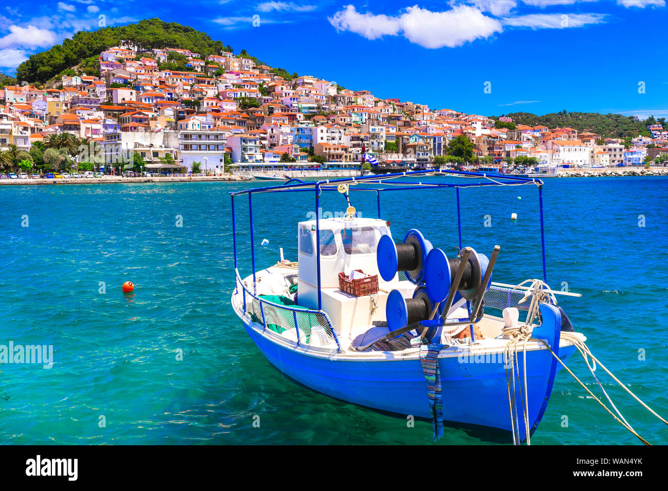 Tradizionale Grecia- bellissimi Lesbo (LESBO) isola. Plomari autentico villaggio di pescatori Foto Stock