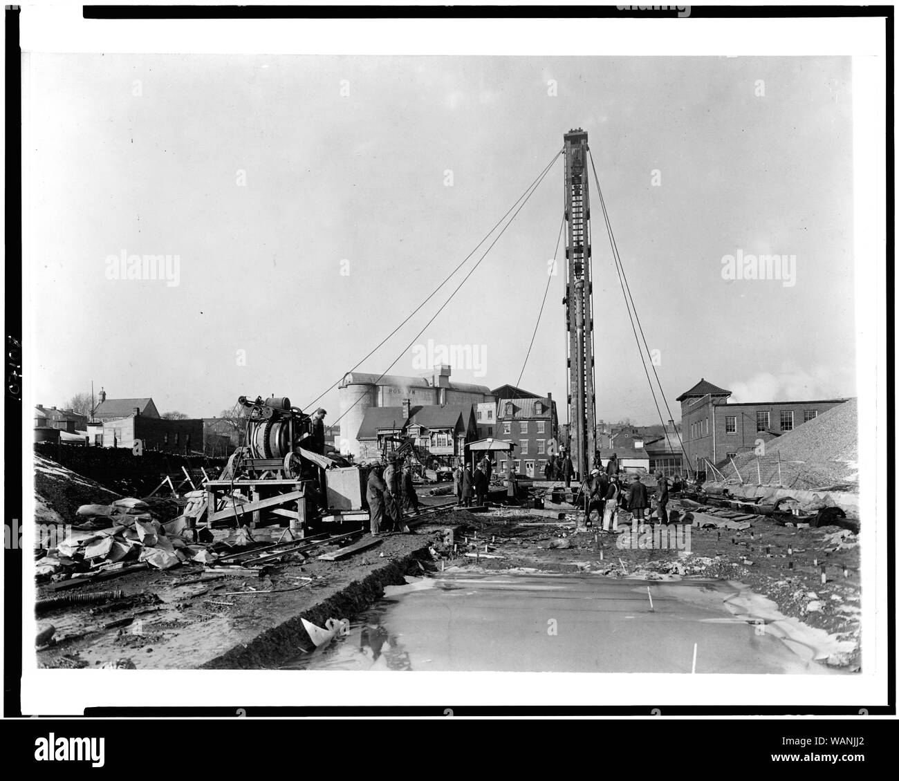 Crawford Società di pavimentazione a lavoro, Washington D.C.(?) Foto Stock