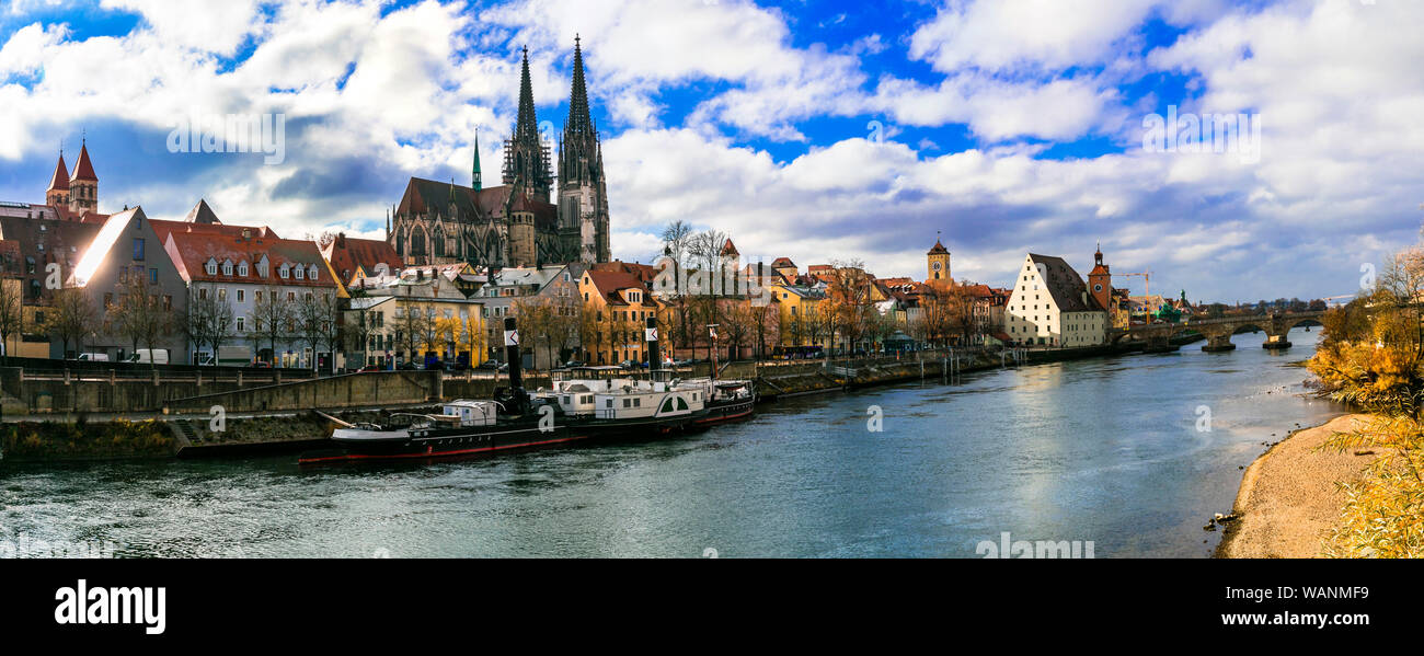 Bellissima Regensburg città vecchia,vista panoramica,Baviera,Germania Foto Stock