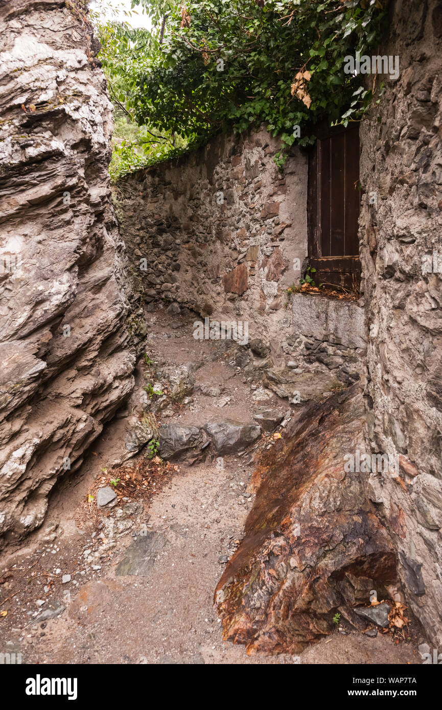 Il Bronzolo castello in Alto Adige, Italia e i suoi dintorni, compresi Chiusa (tedesco: Klauzen) Foto Stock