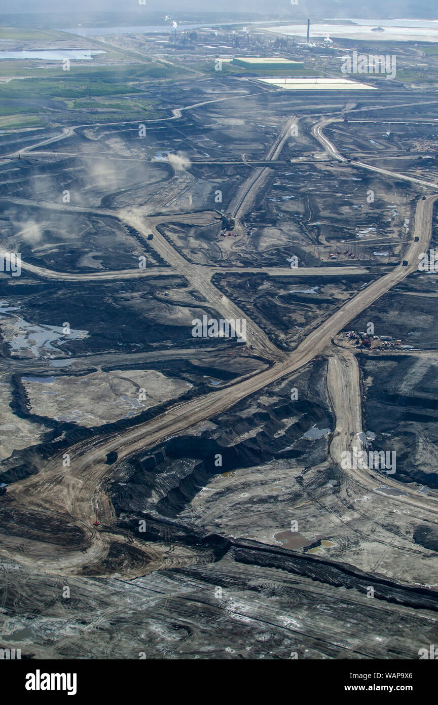 Attività di data mining a Syncrude oil sands operations nord di Fort McMurray, Alberta. Foto Stock