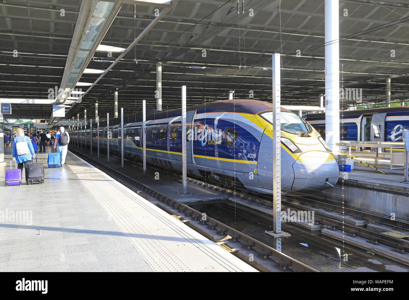 Il treno Eurostar St Pancras International Station, a nord di Londra, Regno Unito Foto Stock