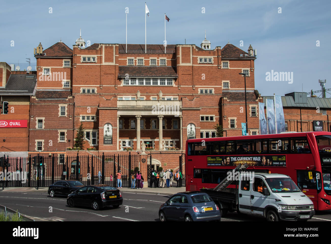 Londra, Regno Unito. 21 Agosto, 2019. Il Hobbs porta ingresso principale alla Kia home ovale di Surrey Cricket Club come assumono Hampshire il giorno 4 della contea di Specsavers partita di campionato. David Rowe/Alamy Live News Foto Stock