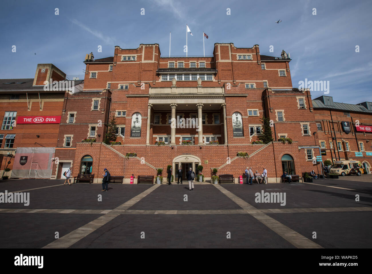 Londra, Regno Unito. 21 Agosto, 2019. Il nuovo ingresso principale di Kia ovale home a Surrey Cricket Club come Surrey prendere su Hampshire il giorno 4 della contea di Specsavers partita di campionato. David Rowe/Alamy Live News Foto Stock