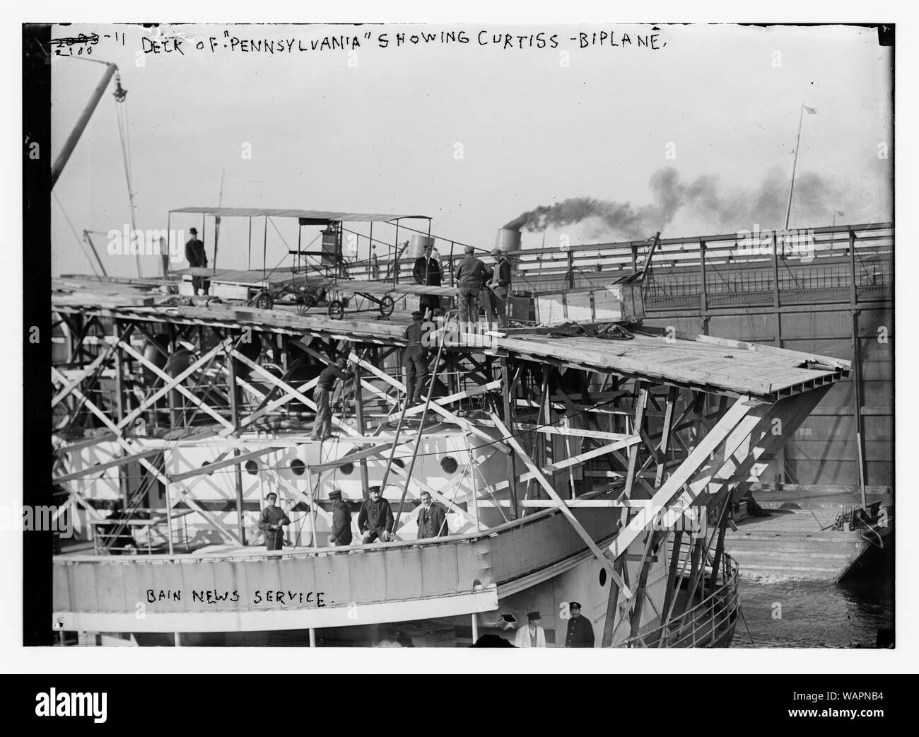 Ponte della Pennsylvania che mostra Curtiss biplano Foto Stock
