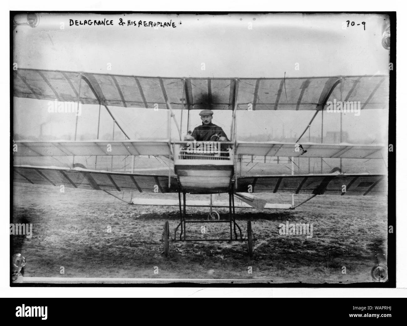 Delagrance e il suo aeroplano Foto Stock