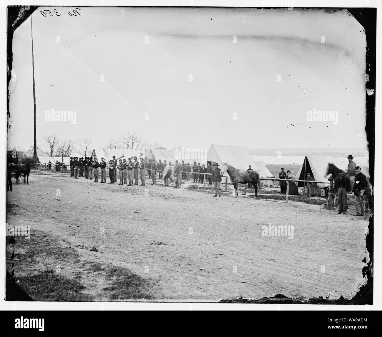 Distretto di Columbia. Band prima di quarti a Camp Stoneman Abstract: Selezionato Guerra civile fotografie, 1861-1865 (biblioteca del congresso) Foto Stock
