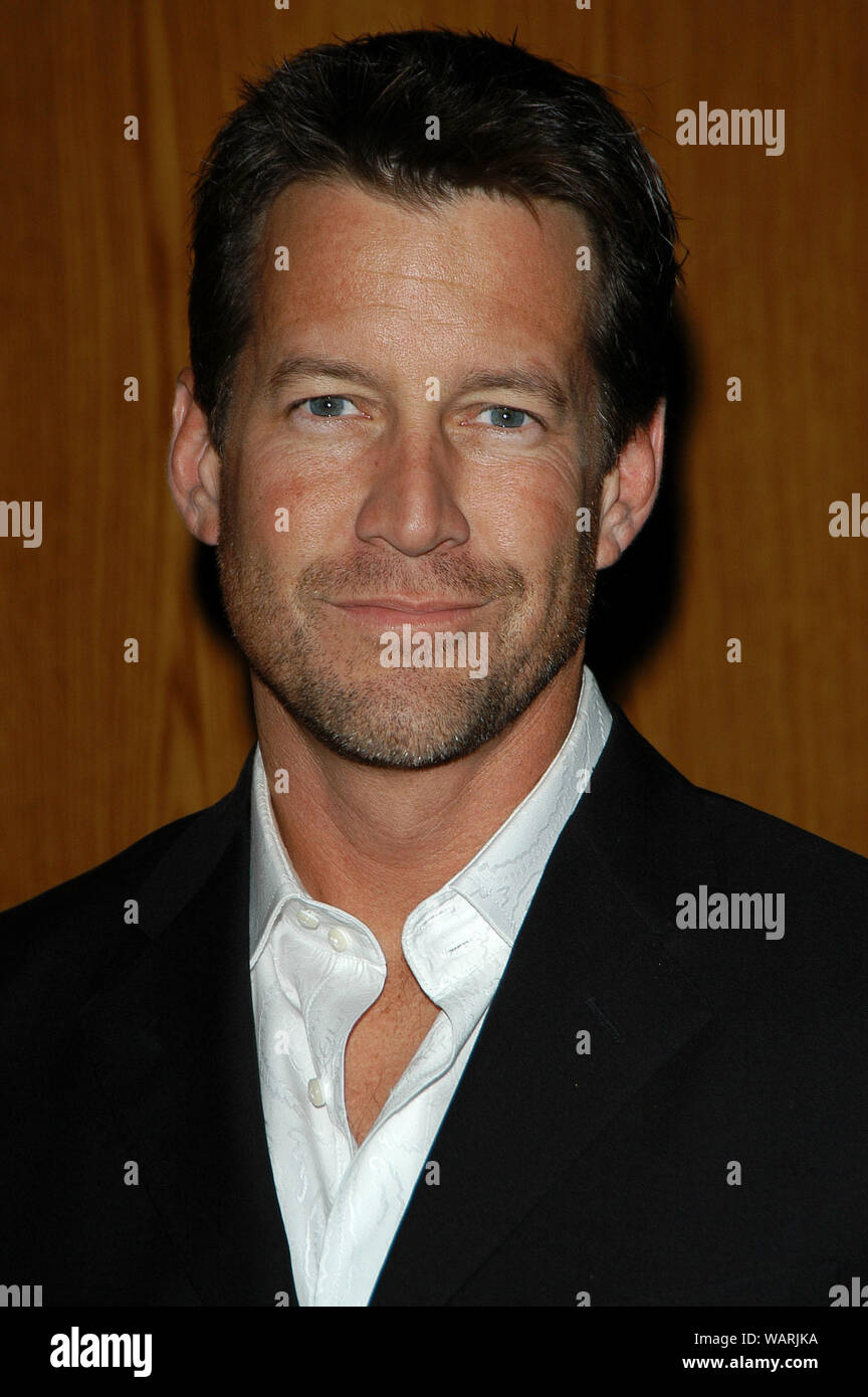 James Denton alla XXII edizione William S. Paley Television Festival presenta 'Desperate casalinghe' al Directors Guild of America in West Hollywood, CA. La manifestazione ha avuto luogo martedì 8 marzo, 2005. Foto di: SBM / PictureLux - Tutti i diritti riservati - Riferimento File # 33855-645SBMPLX Foto Stock
