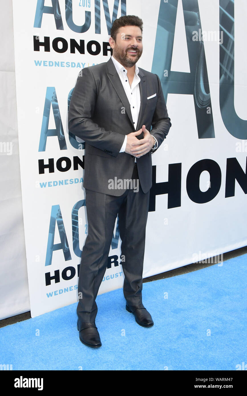 Agosto 21, 2019, Nashville, TN, STATI UNITI D'AMERICA: 21 agosto 2019 - Nashville, Tennessee - Chris giovani. Xiii annuale successi di ACM tenutosi presso il Ryman Auditorium. Photo credit: Dara-Michelle Farr/AdMedia (credito Immagine: © Dara-Michelle Farr/AdMedia via ZUMA filo) Foto Stock