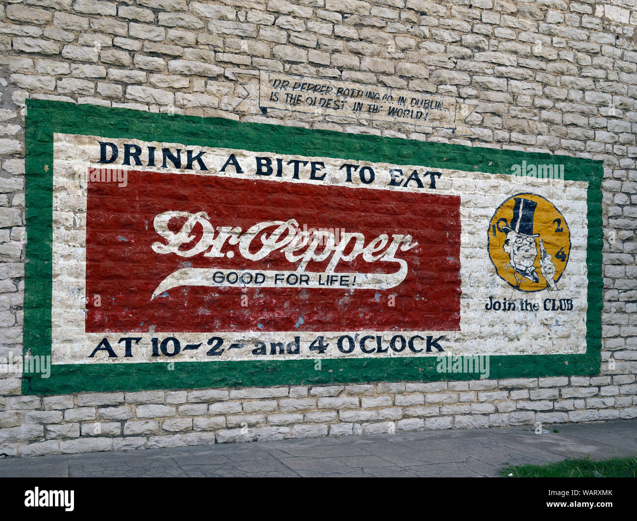 Dr Pepper pubblicità murale, Dublino, Texas Foto Stock