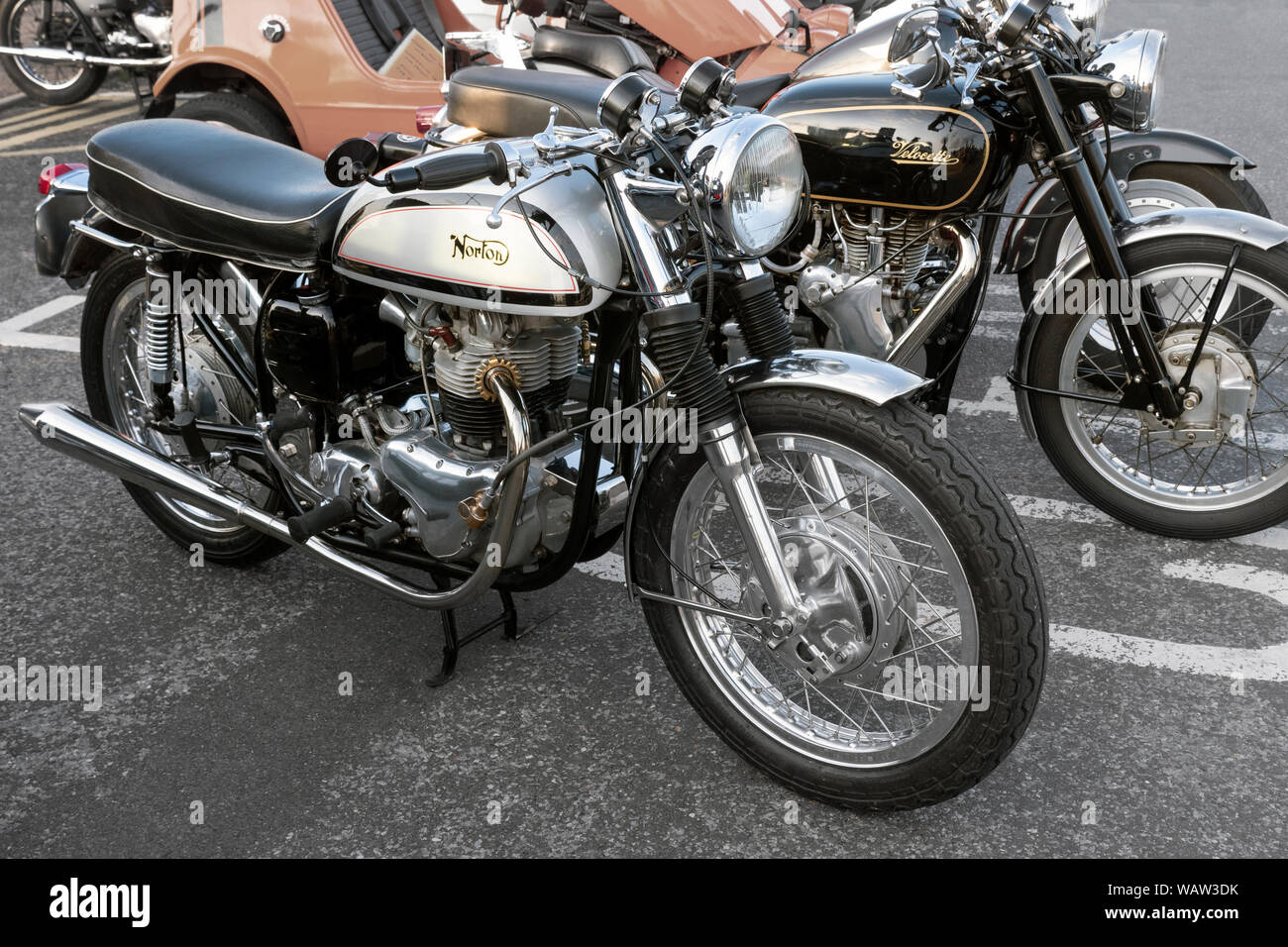 Classic & Chips Classic car show di Minnis Bay Kent Foto Stock