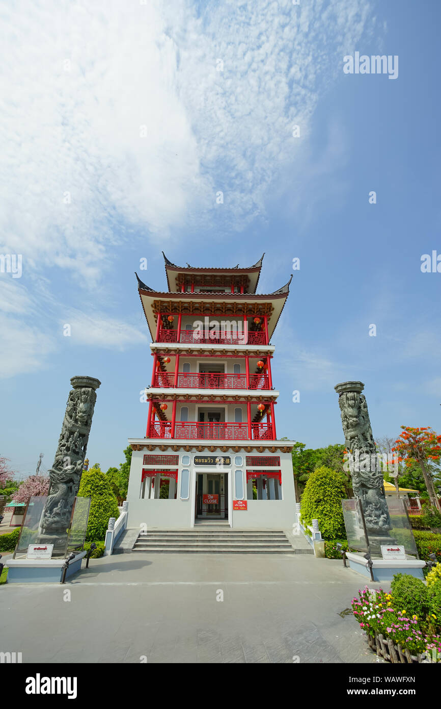 Suphan Buri, Tailandia - 25 Maggio 2019: la famosa destinazione di viaggio celeste del villaggio di Drago in Suphan Buri, Thailandia. Foto Stock