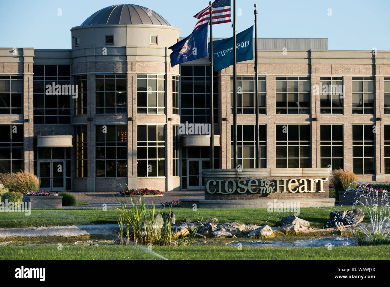 Un logo segno al di fuori della sede di vicino al mio cuore, Inc., in piacevole Grove, Utah sulla luglio 27, 2019. Foto Stock