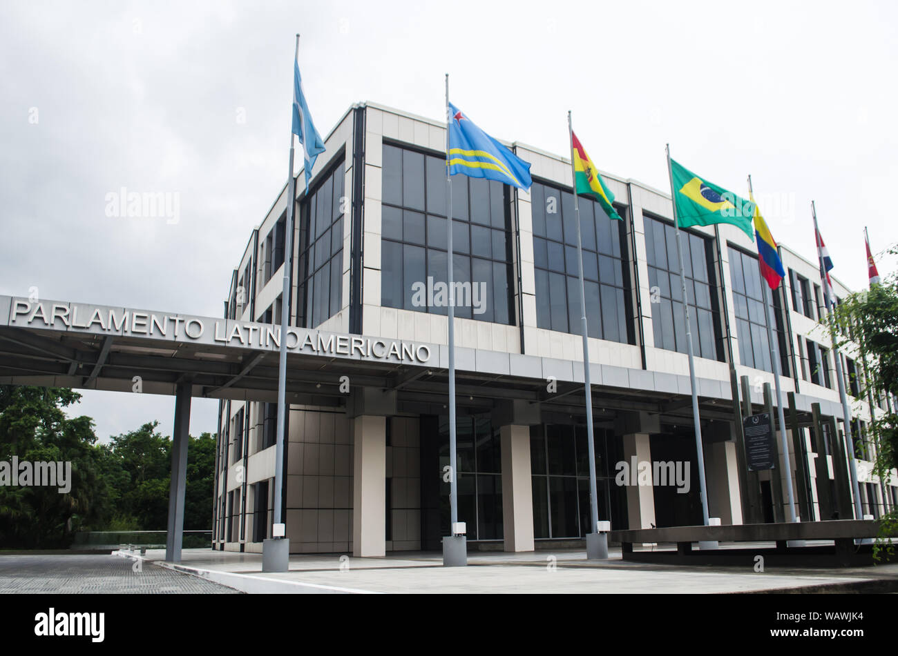 Facciata del Parlatino o Parlamento latino-americano edificio, la sua sede permanente nella città di Panama. Foto Stock