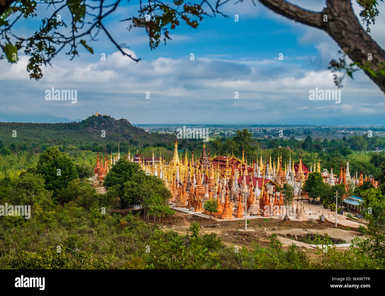 La Shwe Indein pagode buddiste Foto Stock
