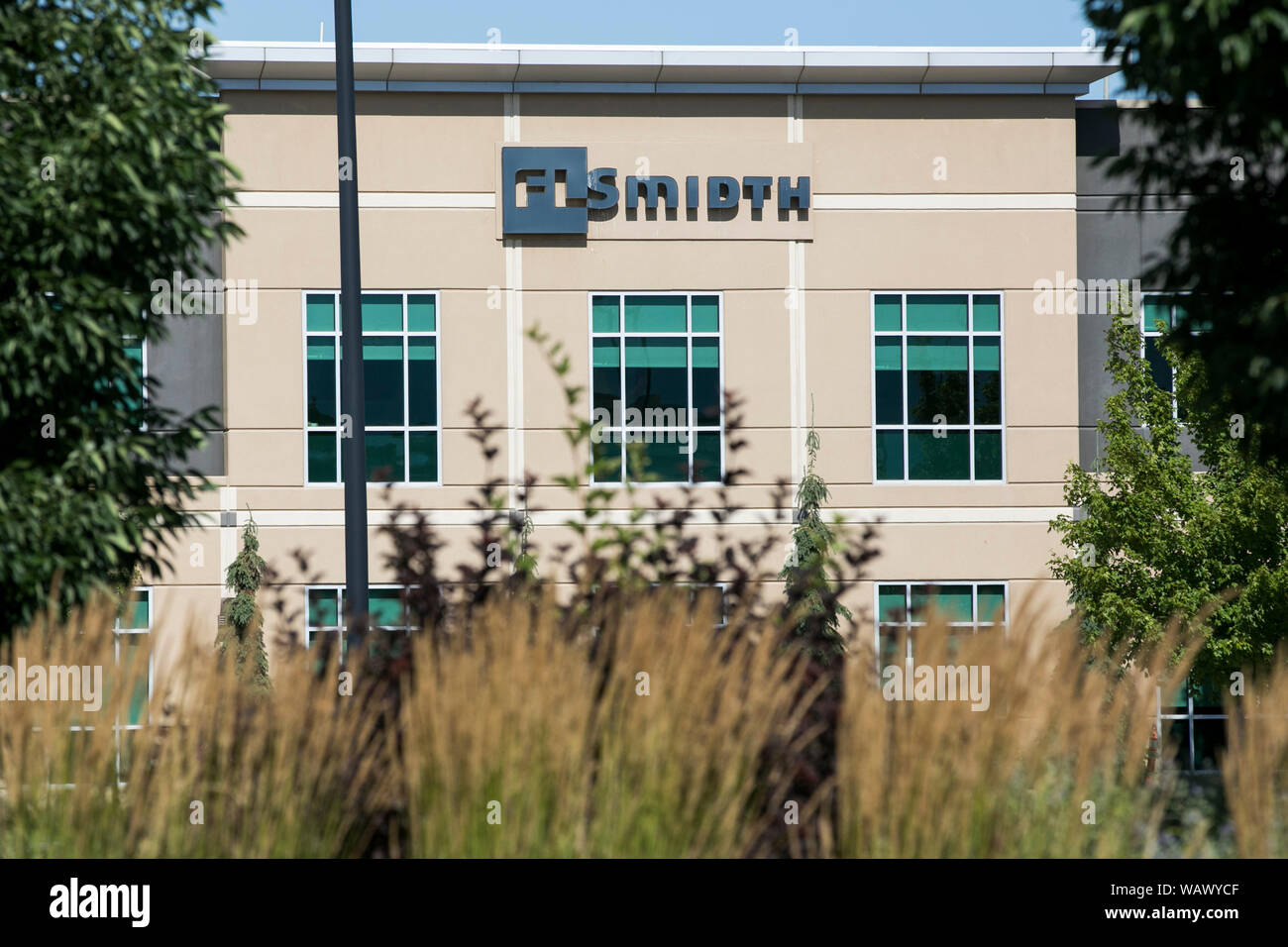 Un segno del logo al di fuori di una struttura occupata da FLSmidth & Co., a Midvale, Utah sulla luglio 28, 2019. Foto Stock