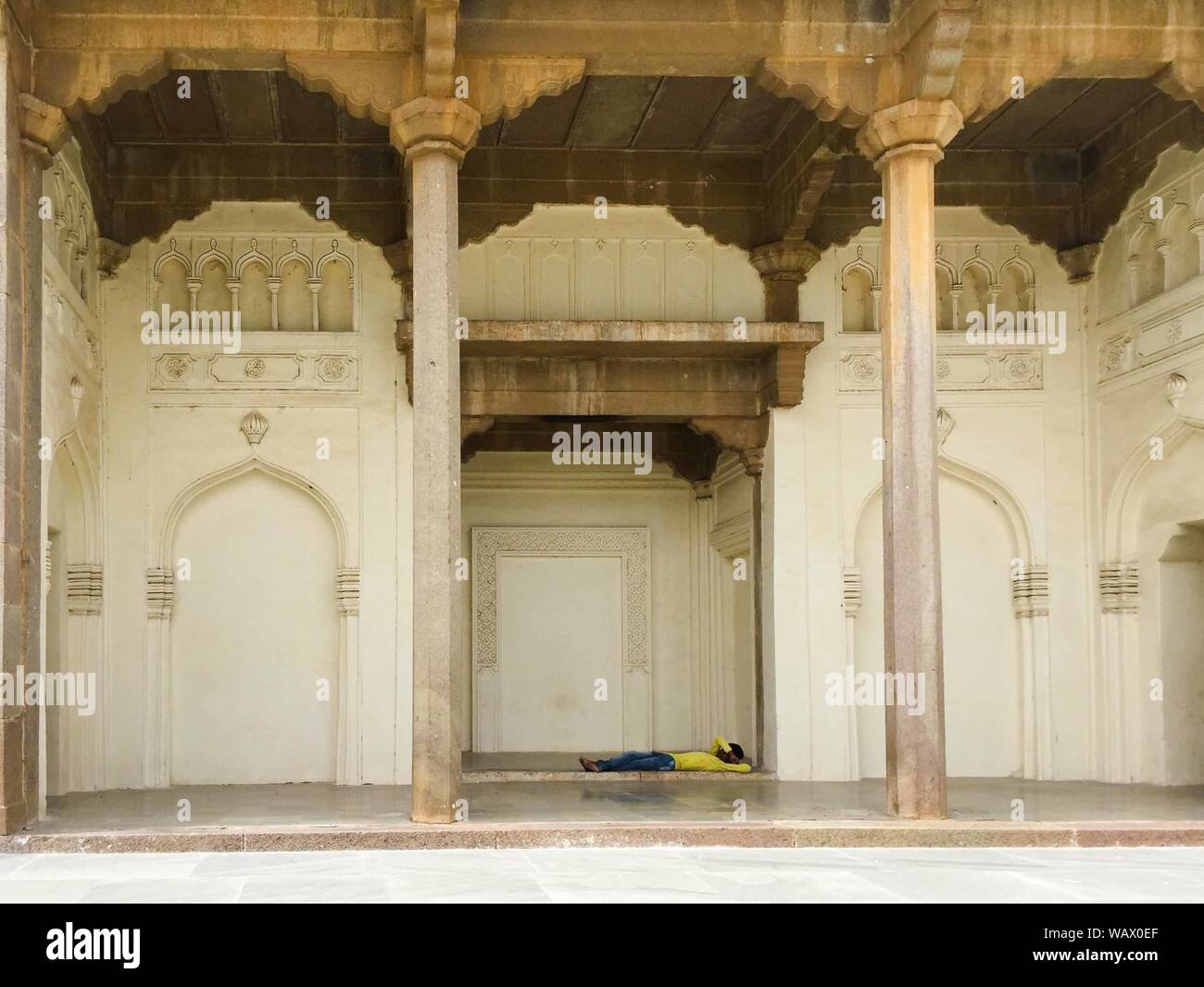 Luglio 9, 2019-HYDERABAD INDIA : vista dell'esterno di uno dei quattro palazzi a Chowmahalla, Hyderabad, India. Costruito nel XVIII e XIX secolo Foto Stock