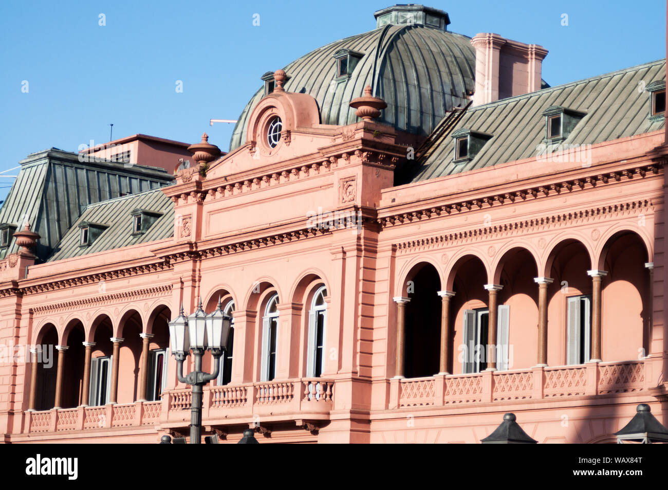 Buenos Aires, Argentina - 6 Dicembre 2018: la Casa Rosada (casa rosa) Palazzo presidenziale nella Plaza de Mayo.La Casa Rosada è la sede ufficiale di t Foto Stock