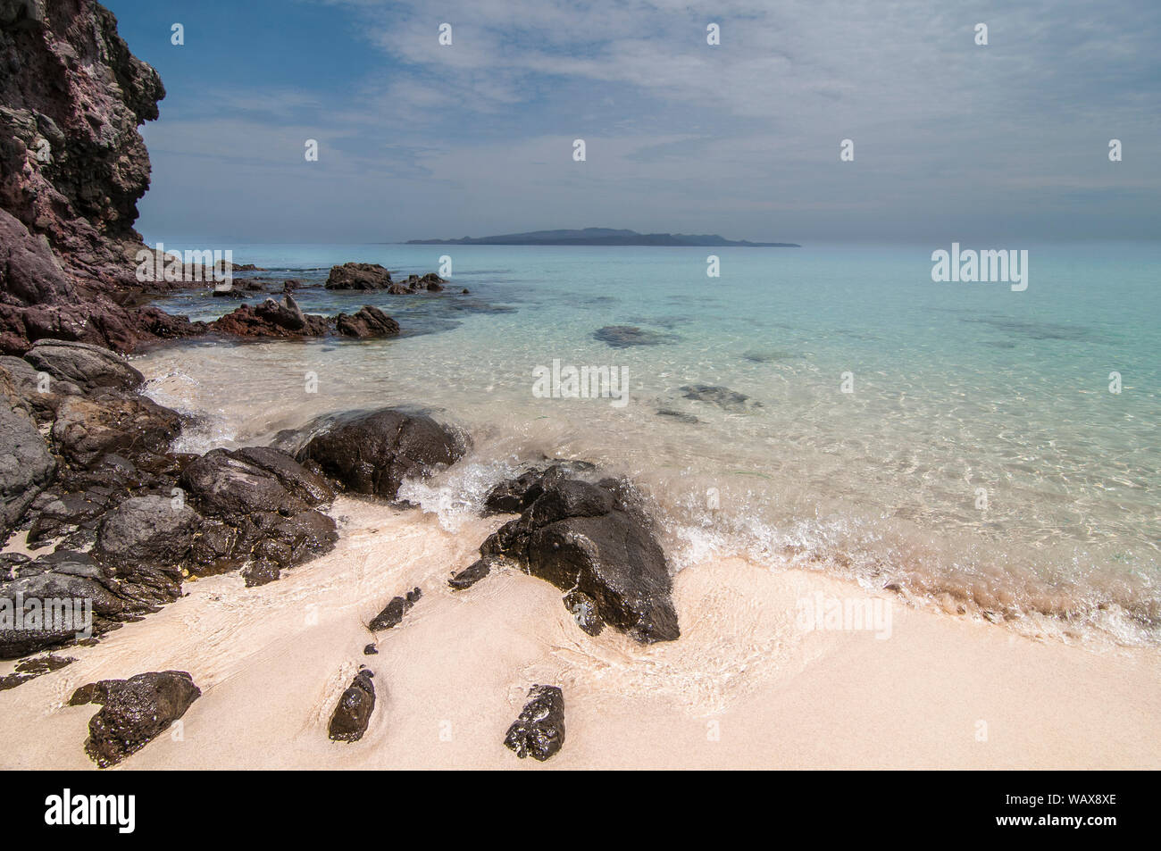 Cristal acqua chiara di TECOLOTE Beach, a La Paz Bay, Baja California Sur, dal Mare di Cortes, Messico Foto Stock