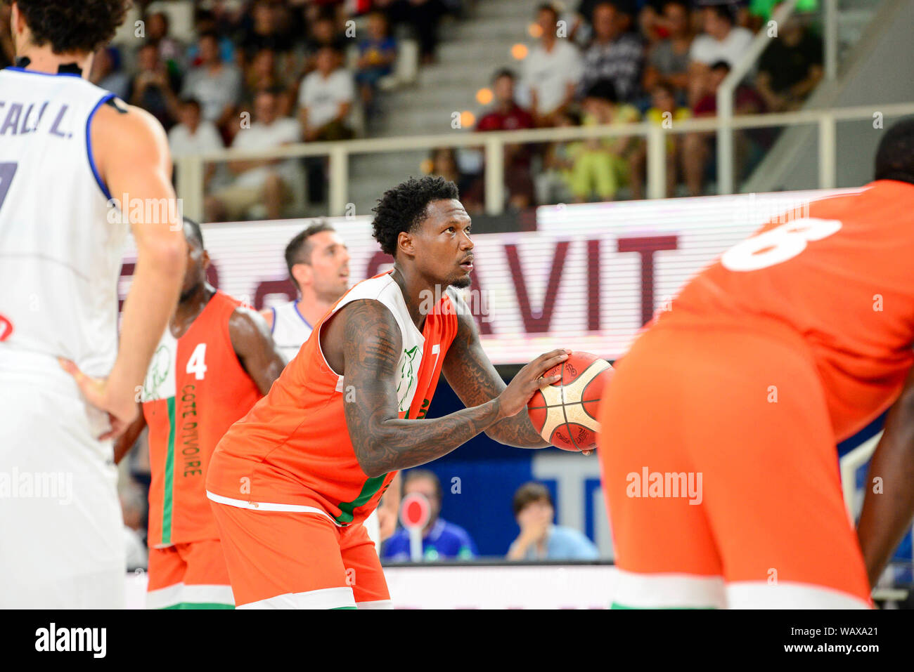 Thompson dalla lunetta durante il cestello Trentino Cup - Finale - Italia vs Costa D Avorio, Trento, Italia, 31 lug 2019, Basket Nazionale Italiana di basket Foto Stock