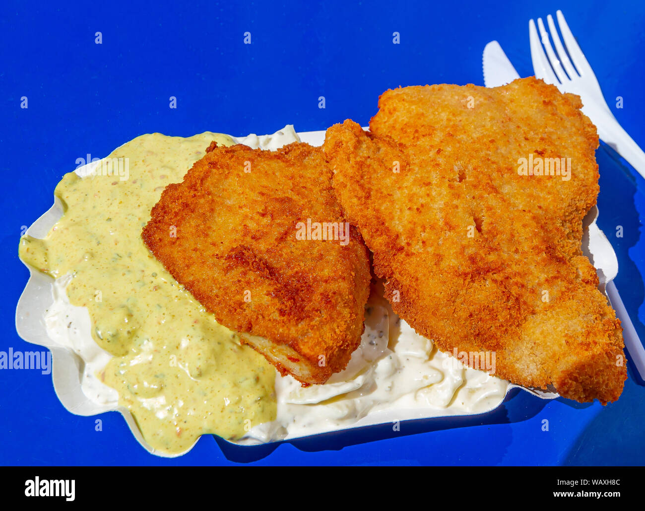 Pesce fritto con remoulade e insalata di patate, isola di Amrum Foto Stock
